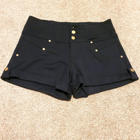 Black high waisted shorts - Picture 1 of 2